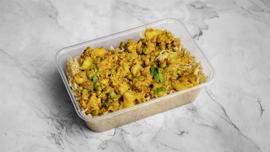 Chicken mince, peas and potato curry with pilau rice