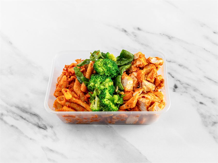 Spicy char chicken with wholegrain pasta, broccoli and spinach
